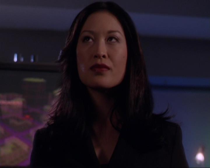 Charmed-Online-dot-319TheDemonWhoCameInFromTheCold0845.jpg