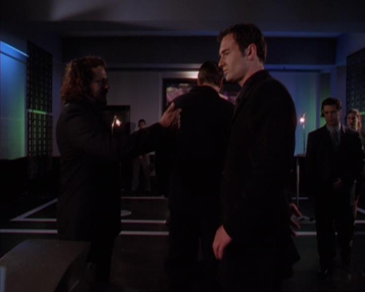 Charmed-Online-dot-319TheDemonWhoCameInFromTheCold0852.jpg