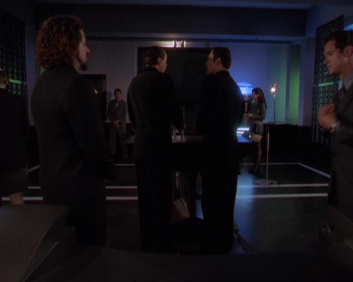 Charmed-Online-dot-319TheDemonWhoCameInFromTheCold0860.jpg