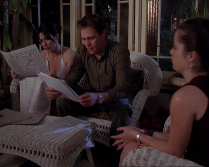 Charmed-Online-dot-319TheDemonWhoCameInFromTheCold0888.jpg