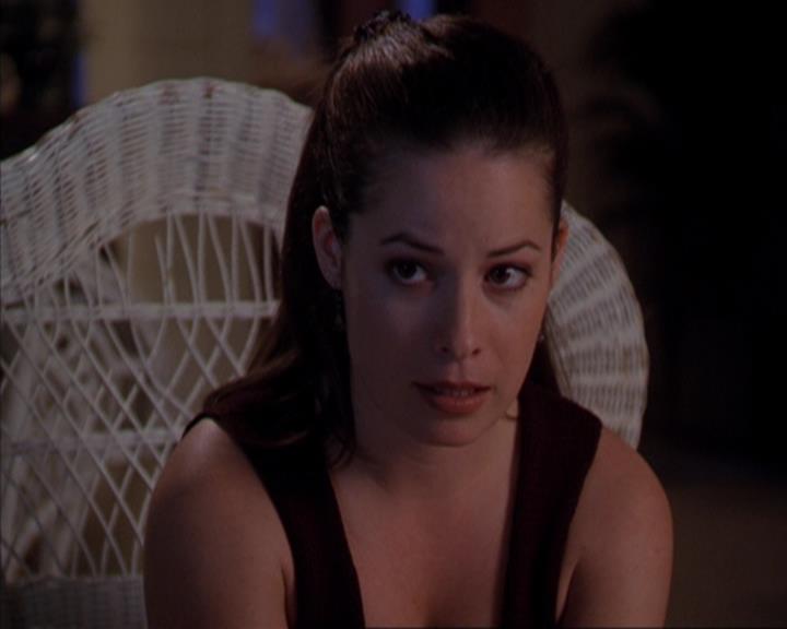 Charmed-Online-dot-319TheDemonWhoCameInFromTheCold0890.jpg