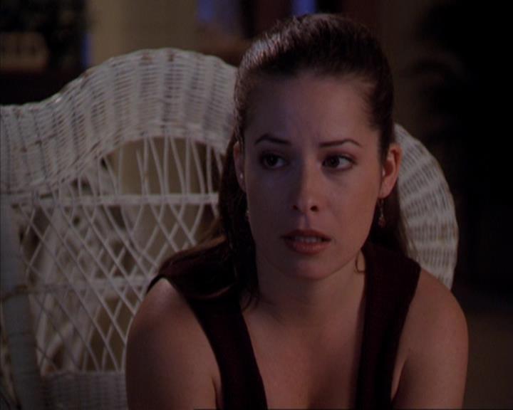 Charmed-Online-dot-319TheDemonWhoCameInFromTheCold0894.jpg