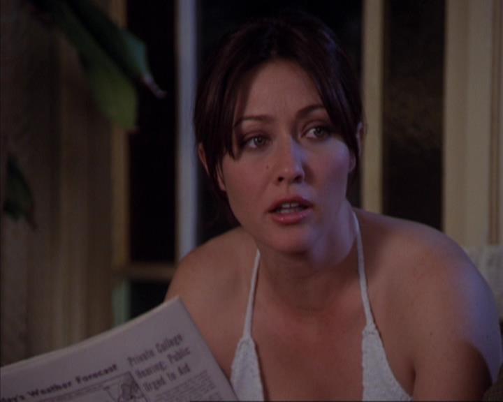 Charmed-Online-dot-319TheDemonWhoCameInFromTheCold0897.jpg