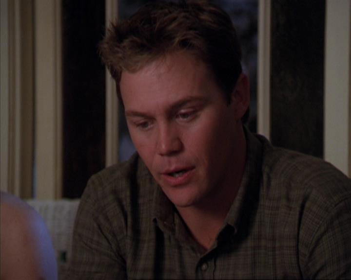 Charmed-Online-dot-319TheDemonWhoCameInFromTheCold0899.jpg