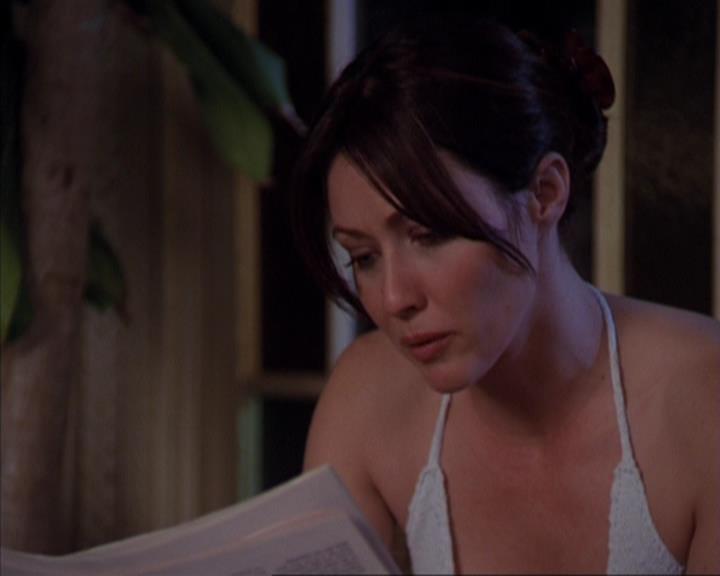 Charmed-Online-dot-319TheDemonWhoCameInFromTheCold0923.jpg