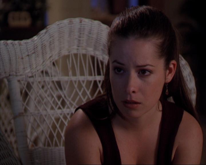 Charmed-Online-dot-319TheDemonWhoCameInFromTheCold0932.jpg