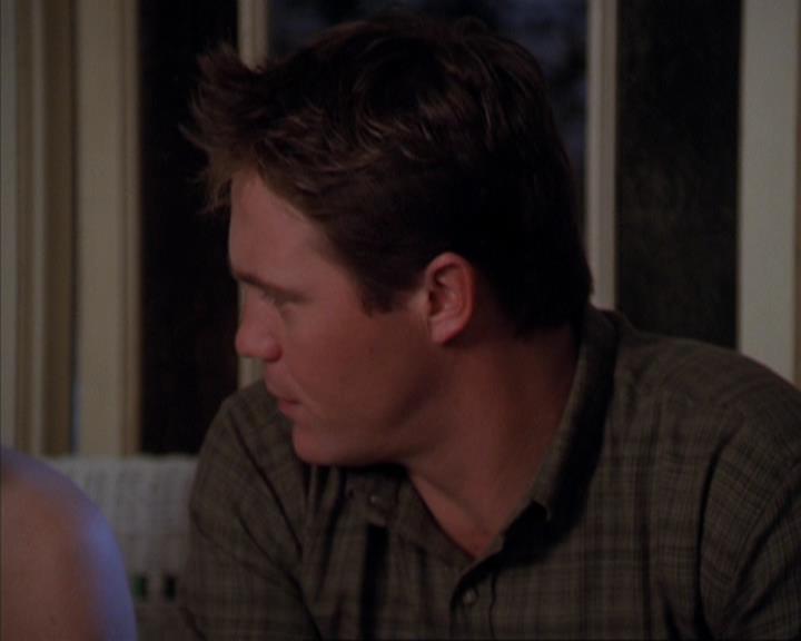 Charmed-Online-dot-319TheDemonWhoCameInFromTheCold0938.jpg