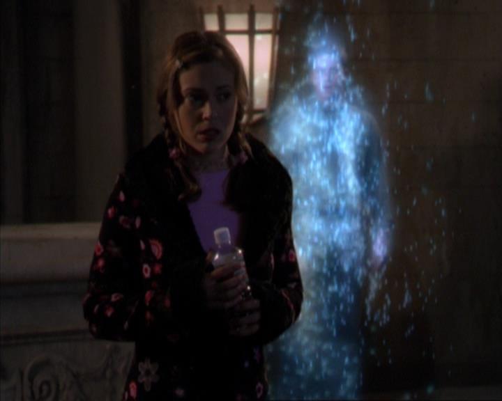 Charmed-Online-dot-319TheDemonWhoCameInFromTheCold0951.jpg