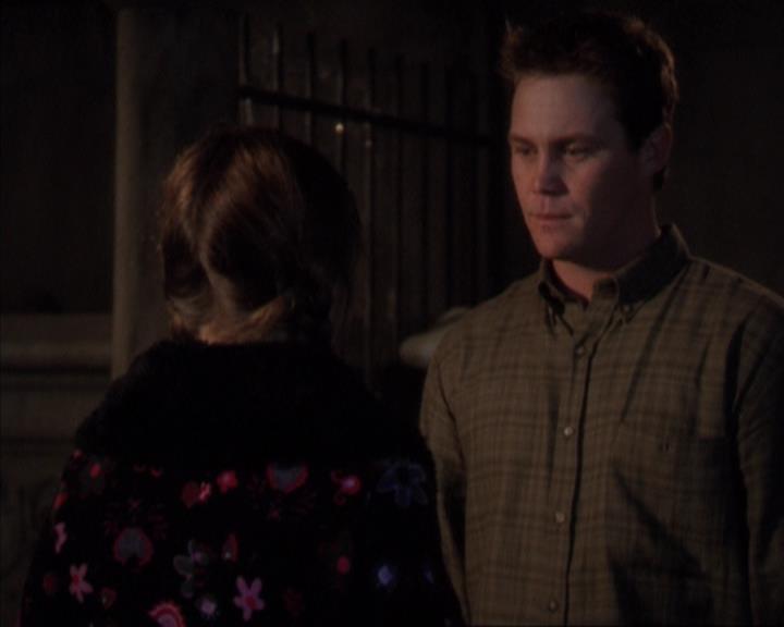 Charmed-Online-dot-319TheDemonWhoCameInFromTheCold0961.jpg