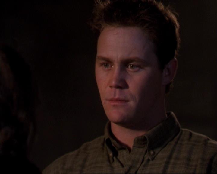 Charmed-Online-dot-319TheDemonWhoCameInFromTheCold0966.jpg