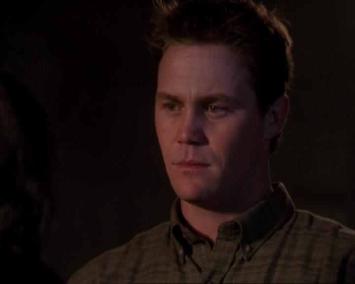 Charmed-Online-dot-319TheDemonWhoCameInFromTheCold0967.jpg