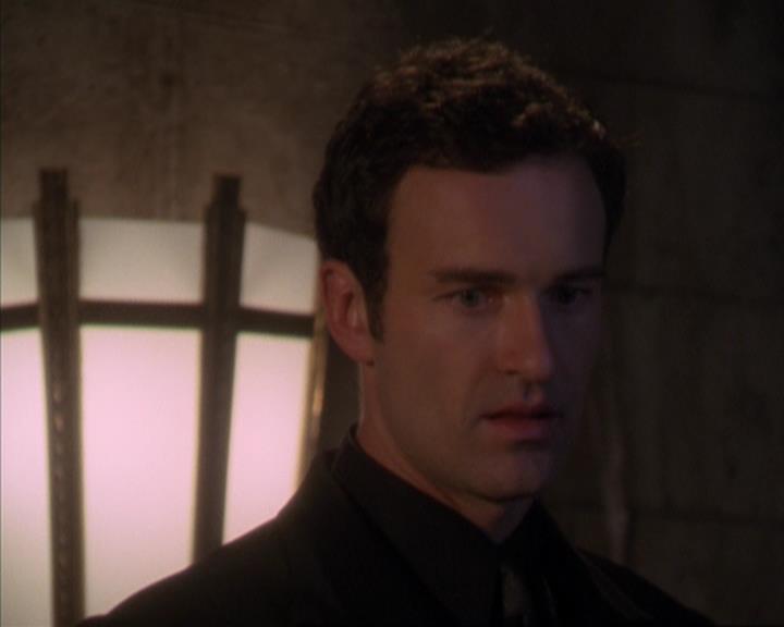 Charmed-Online-dot-319TheDemonWhoCameInFromTheCold0982.jpg