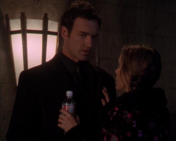 Charmed-Online-dot-319TheDemonWhoCameInFromTheCold0992.jpg