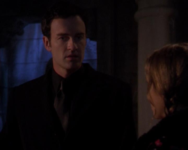 Charmed-Online-dot-319TheDemonWhoCameInFromTheCold0997.jpg