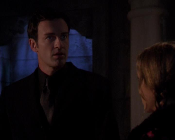 Charmed-Online-dot-319TheDemonWhoCameInFromTheCold0998.jpg