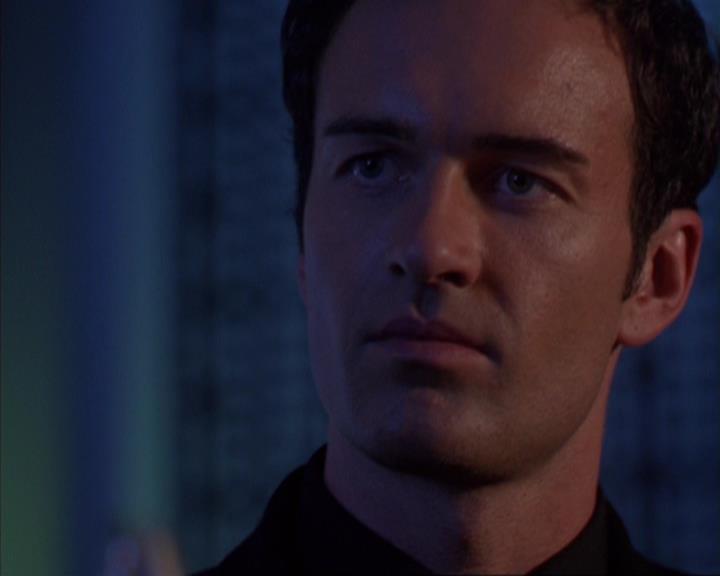 Charmed-Online-dot-319TheDemonWhoCameInFromTheCold1134.jpg