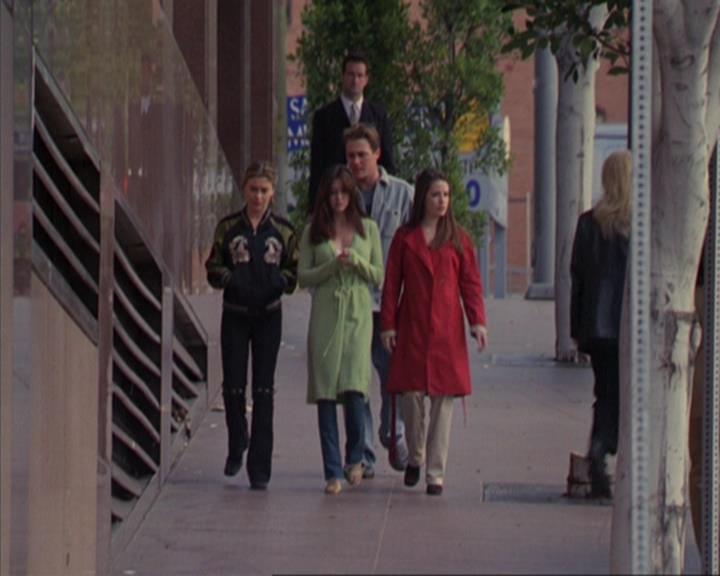 Charmed-Online-dot-319TheDemonWhoCameInFromTheCold1189.jpg
