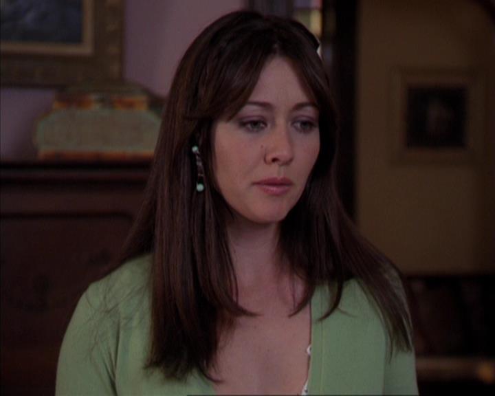 Charmed-Online-dot-319TheDemonWhoCameInFromTheCold1406.jpg