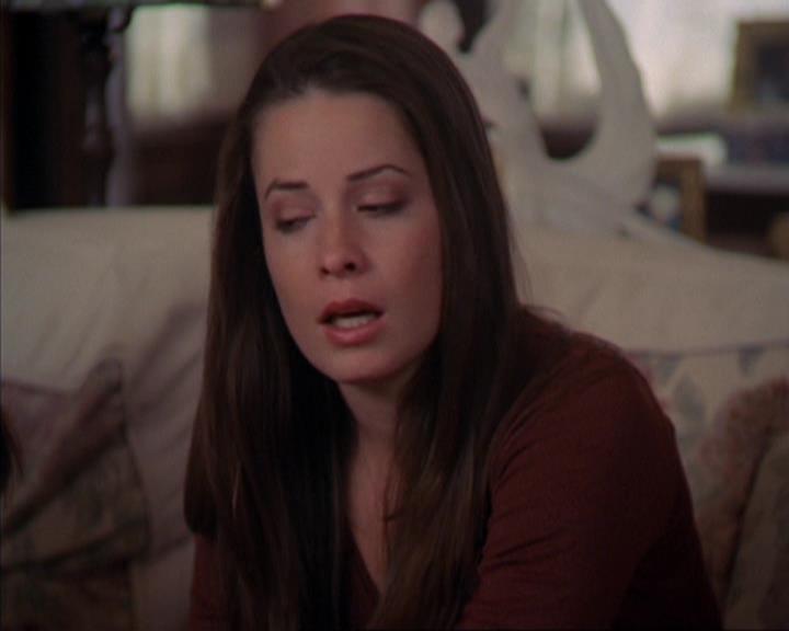 Charmed-Online-dot-319TheDemonWhoCameInFromTheCold1449.jpg