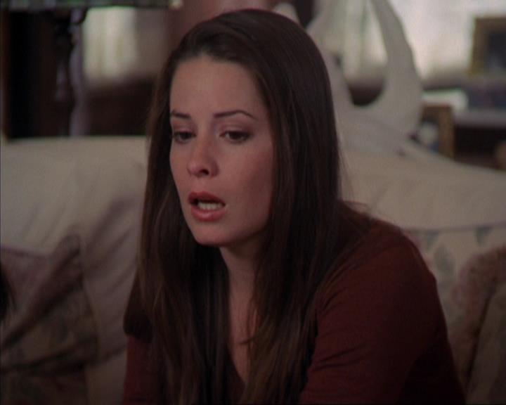 Charmed-Online-dot-319TheDemonWhoCameInFromTheCold1450.jpg