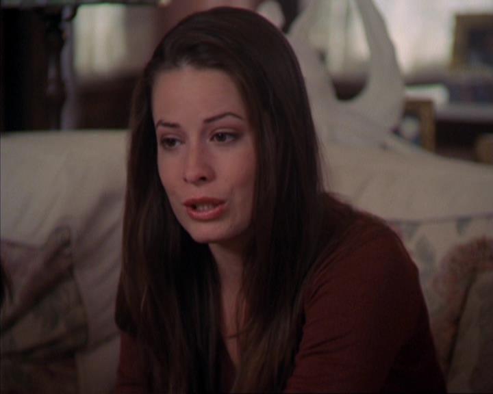 Charmed-Online-dot-319TheDemonWhoCameInFromTheCold1454.jpg