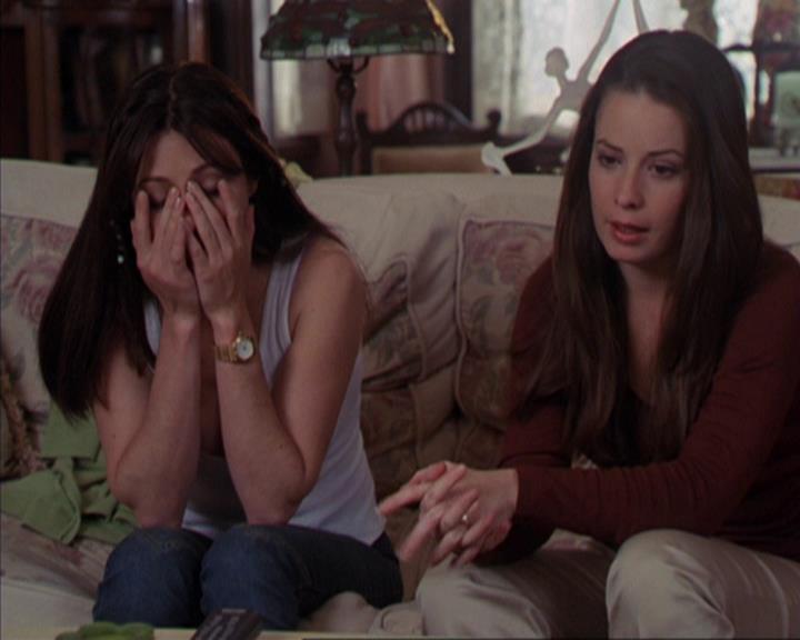 Charmed-Online-dot-319TheDemonWhoCameInFromTheCold1520.jpg