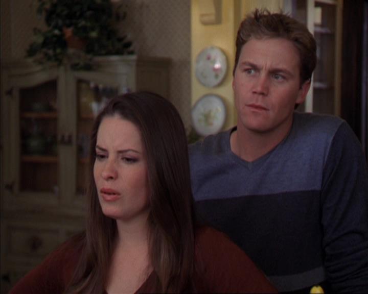 Charmed-Online-dot-319TheDemonWhoCameInFromTheCold1538.jpg