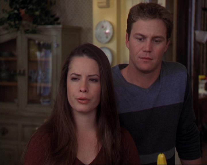 Charmed-Online-dot-319TheDemonWhoCameInFromTheCold1553.jpg