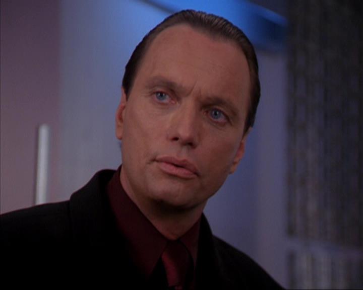Charmed-Online-dot-319TheDemonWhoCameInFromTheCold1703.jpg