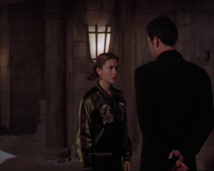 Charmed-Online-dot-319TheDemonWhoCameInFromTheCold1771.jpg Charmed-Online-dot-319TheDemonWhoCameInFromTheCold1771.jpg