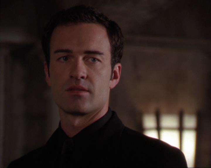 Charmed-Online-dot-319TheDemonWhoCameInFromTheCold1789.jpg
