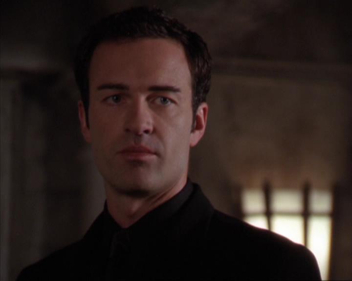 Charmed-Online-dot-319TheDemonWhoCameInFromTheCold1794.jpg