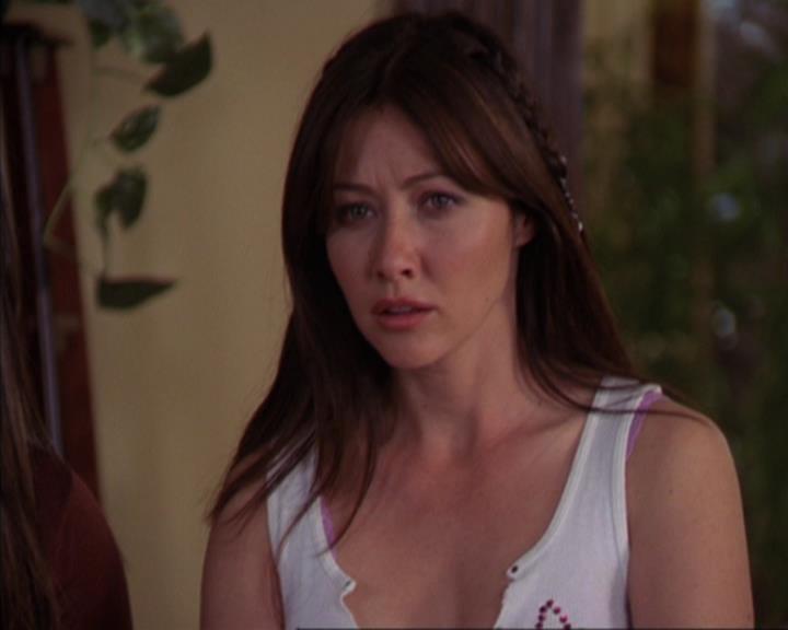 Charmed-Online-dot-319TheDemonWhoCameInFromTheCold1821.jpg