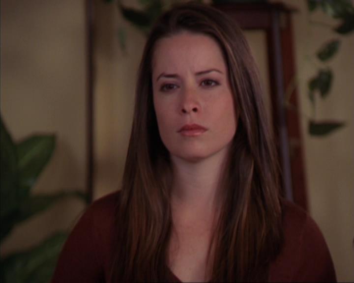 Charmed-Online-dot-319TheDemonWhoCameInFromTheCold1825.jpg