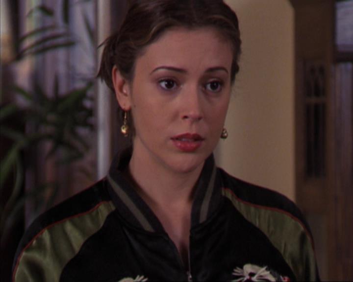 Charmed-Online-dot-319TheDemonWhoCameInFromTheCold1827.jpg