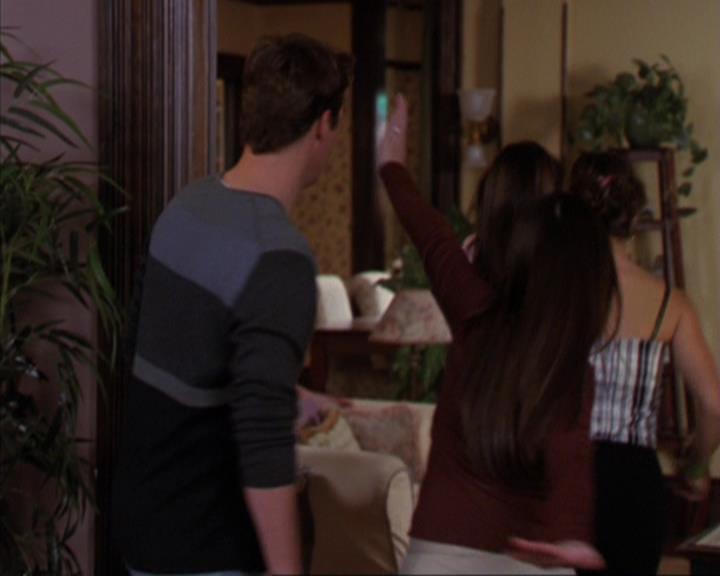 Charmed-Online-dot-319TheDemonWhoCameInFromTheCold1870.jpg