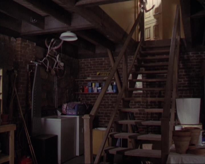 Charmed-Online-dot-319TheDemonWhoCameInFromTheCold1871.jpg