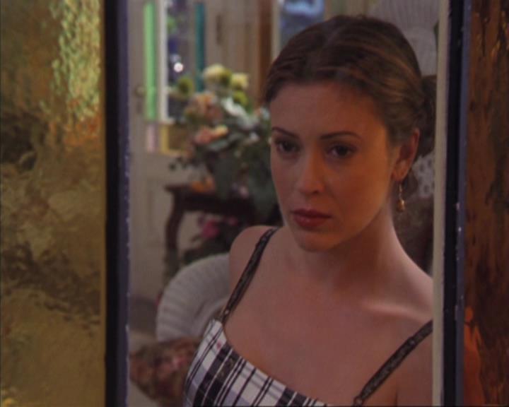 Charmed-Online-dot-319TheDemonWhoCameInFromTheCold1892.jpg Charmed-Online-dot-319TheDemonWhoCameInFromTheCold1892.jpg