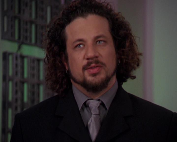 Charmed-Online-dot-319TheDemonWhoCameInFromTheCold1977.jpg