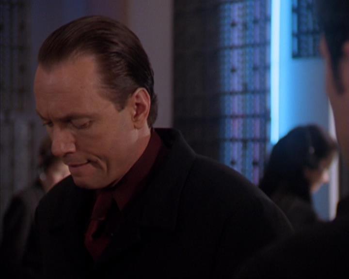 Charmed-Online-dot-319TheDemonWhoCameInFromTheCold1989.jpg