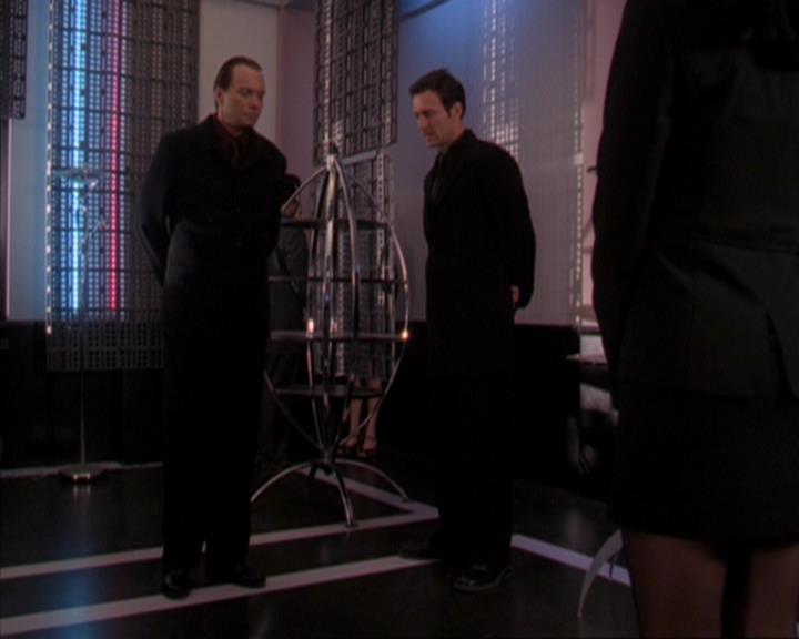 Charmed-Online-dot-319TheDemonWhoCameInFromTheCold1998.jpg