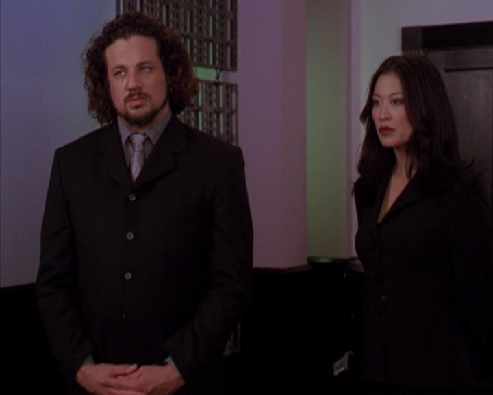 Charmed-Online-dot-319TheDemonWhoCameInFromTheCold2001.jpg