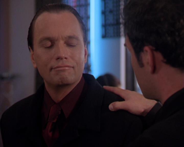 Charmed-Online-dot-319TheDemonWhoCameInFromTheCold2013.jpg