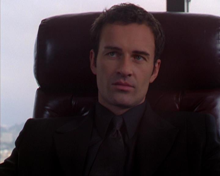 Charmed-Online-dot-319TheDemonWhoCameInFromTheCold2029.jpg