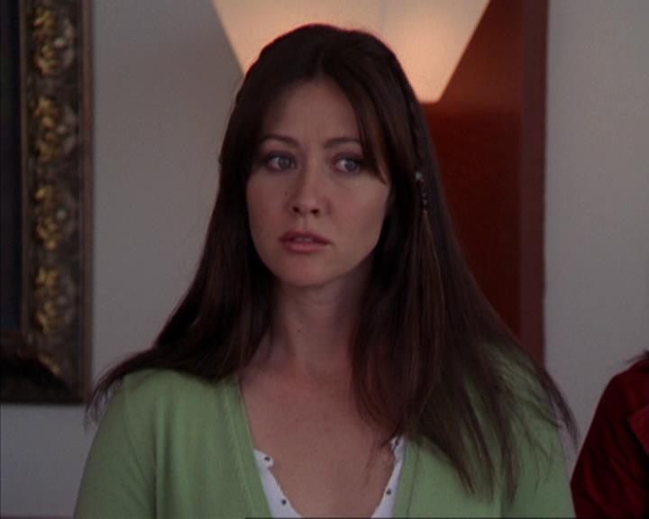 Charmed-Online-dot-319TheDemonWhoCameInFromTheCold2041.jpg