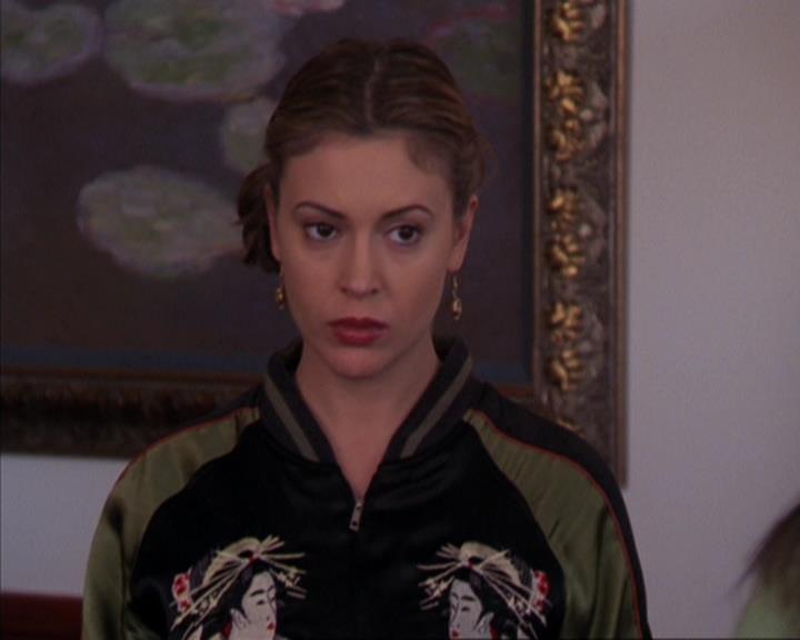 Charmed-Online-dot-319TheDemonWhoCameInFromTheCold2045.jpg