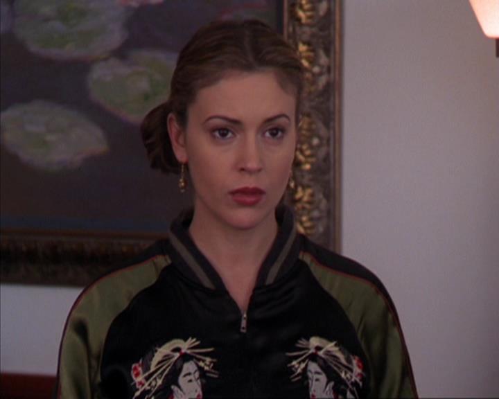 Charmed-Online-dot-319TheDemonWhoCameInFromTheCold2056.jpg