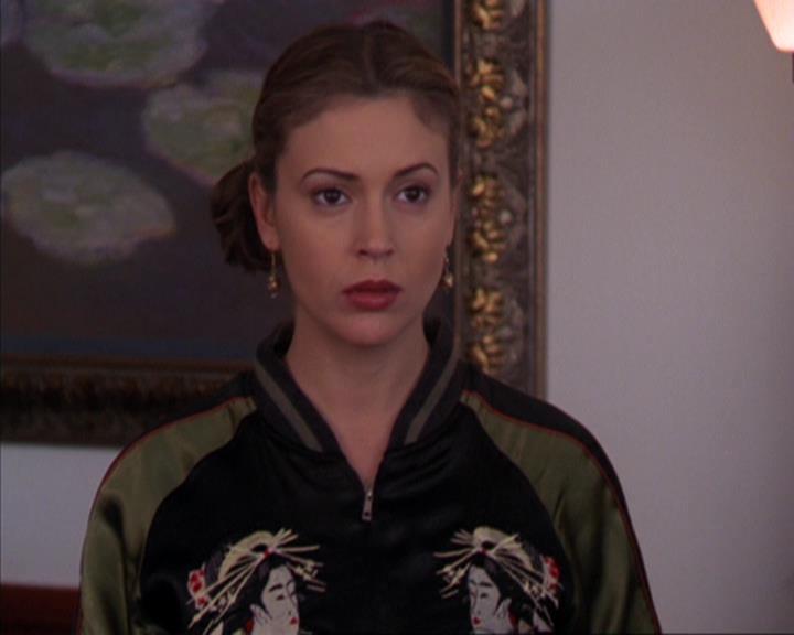 Charmed-Online-dot-319TheDemonWhoCameInFromTheCold2059.jpg