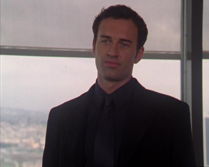 Charmed-Online-dot-319TheDemonWhoCameInFromTheCold2062.jpg