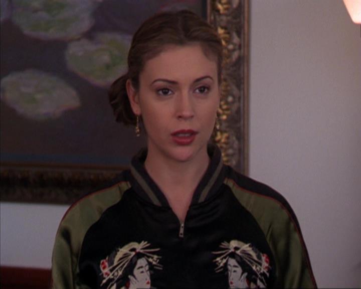 Charmed-Online-dot-319TheDemonWhoCameInFromTheCold2063.jpg